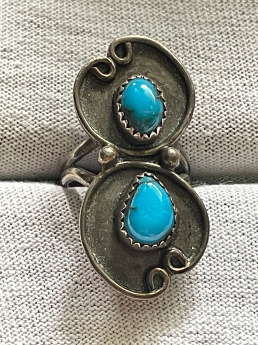 Vintage Sterling Silver Two Stone Turquoise Shield Ring Split Shank Figure 8 1.4
